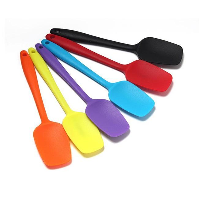 Phới Vét Bột Spatula Silicone Dạng Thìa Chịu Nhiệt