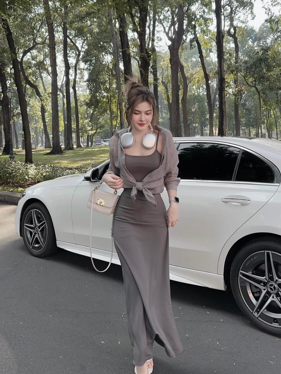 SET ĐI CHƠI, SET 2 MÓN VÁY MAXI ÔM BODY 2S PHỐI ÁO SƠ MI CỰC KUTE