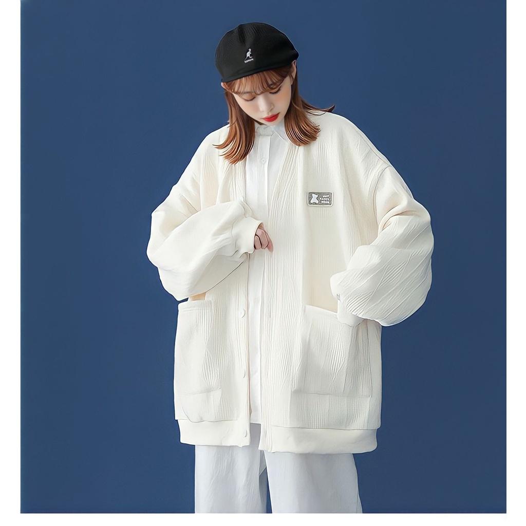 Áo Khoác Cardigan Nữ Logo Ngực Vải Gân Xốp Dáng Rộng Túi Trước