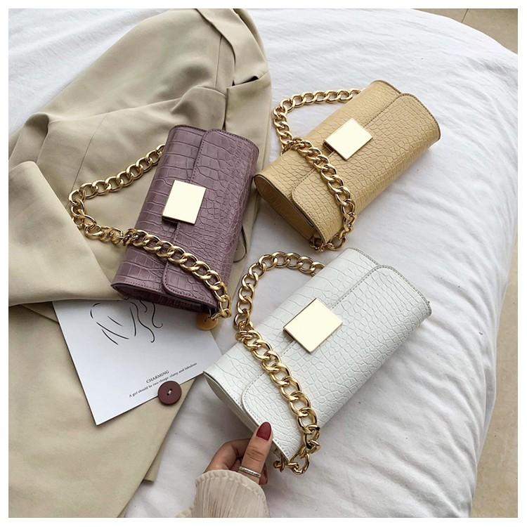 High-Grade Underarm Bag Women's Chain Shoulder Bag Simple All-Match French Stick Small Square Bag