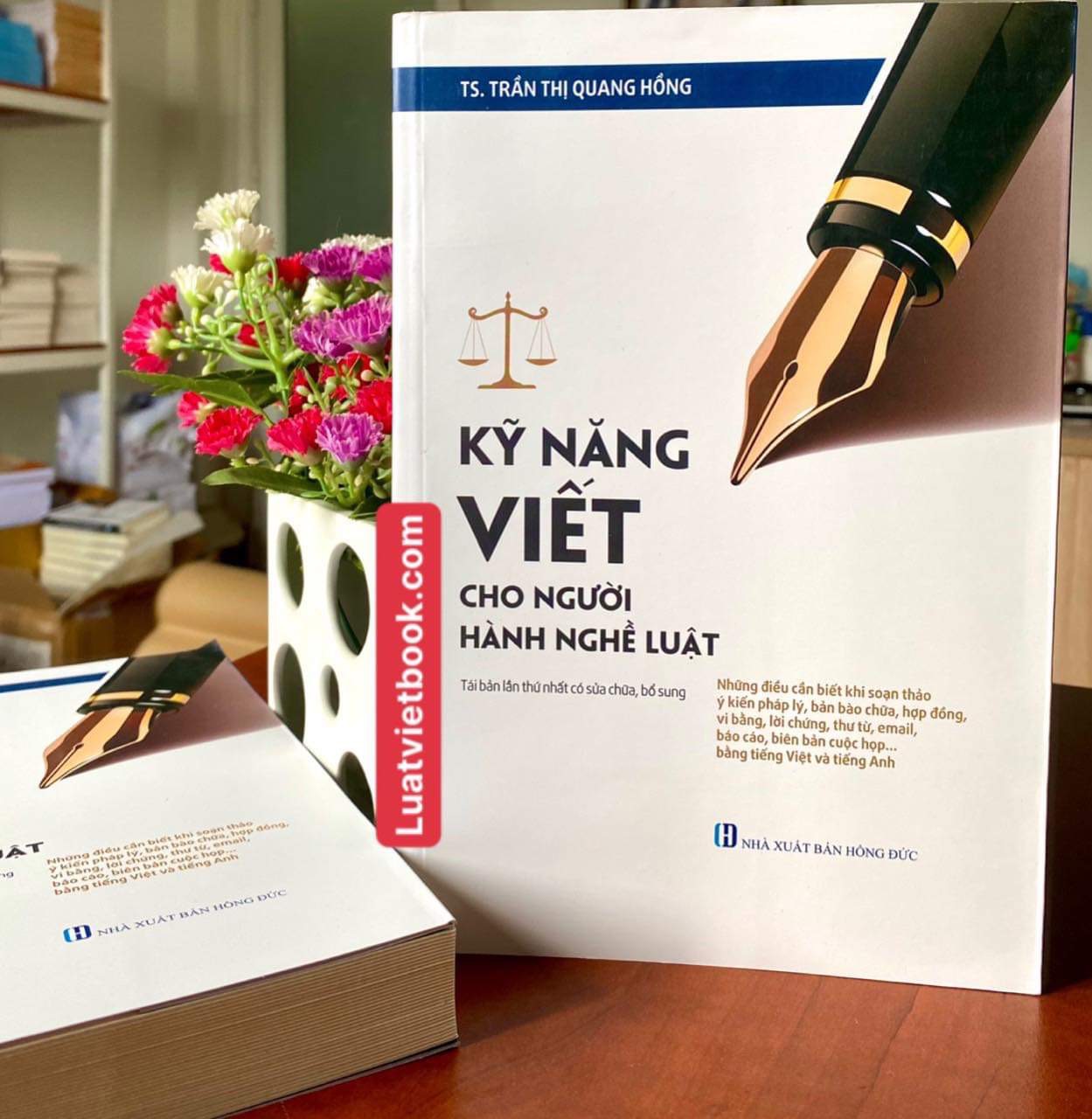 Kỹ Năng Viết Cho Người Hành Nghề Luật