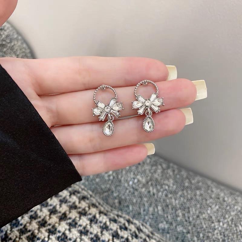 Khuyên tai bông tai nữ dự tiệc tròn nơ thả ngọc sáng đẹp Ring House