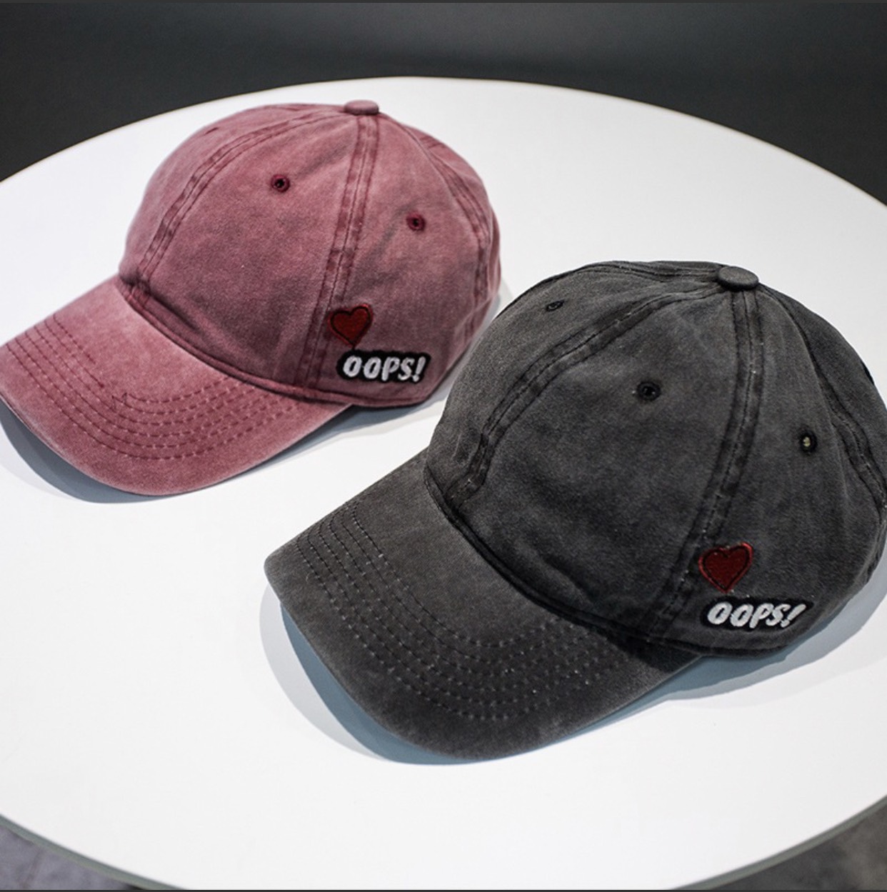 Nón lưỡi trai denim ulzzang thêu trái tim bên hông / mũ jeans nam nữ phong cách bụi bặm có thể điều chỉnh size - Smice House