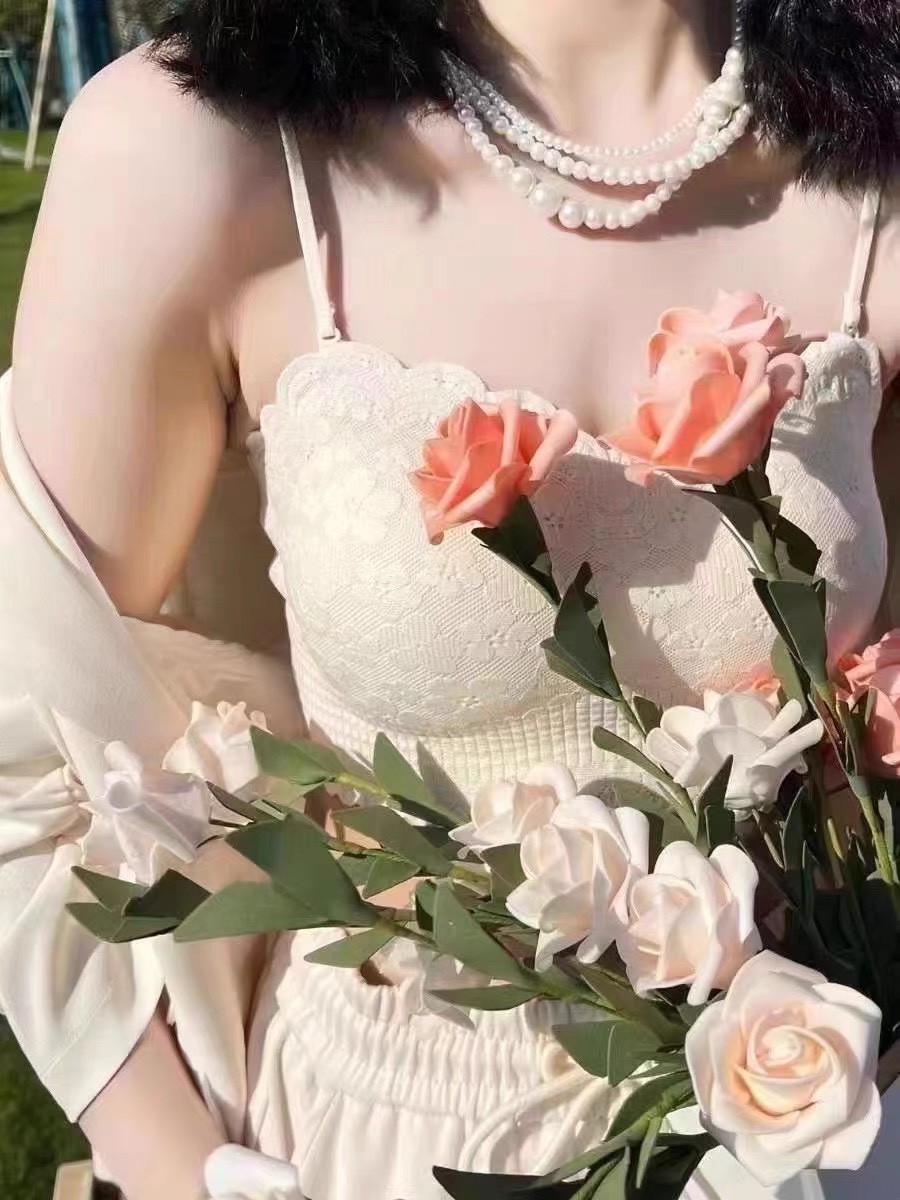 (BST Mới) Áo bra ren hoa 2 dây có mút ngực dáng croptop Vicci AV.12 sexy, sang chảnh Freesize
