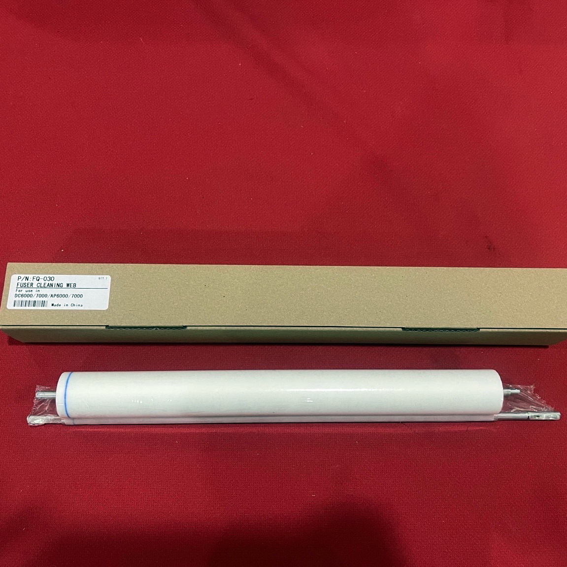 Cuộn giấy dầu cho máy photocopy Xerox DC IV + DCV 5080/ 6080 /7080/ 6000/ 7000 ( Giấy lau )