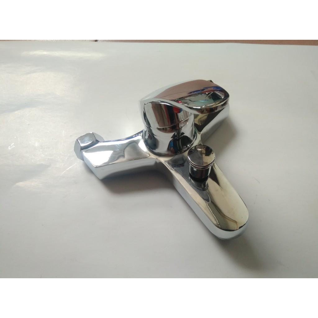 Củ sen tắm,củ sen nóng lạnh nhà tắm T.o.T.o giá bình dân