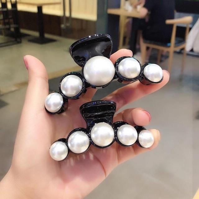 ️cặp cào cho tóc đính hạt châu màu trắng