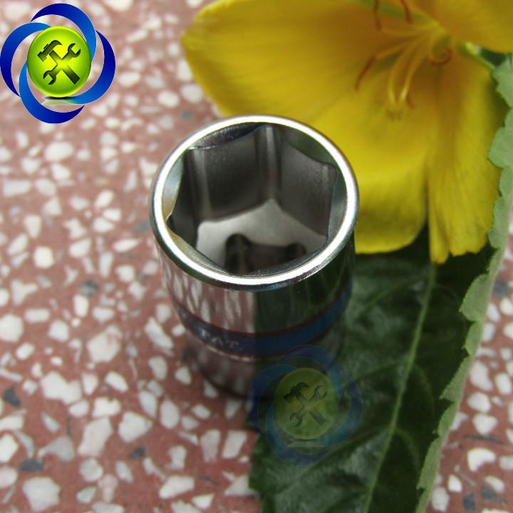 Tuýp trắng ngắn 12mm loai 1/4 Kingtony 233512M dài 24mm 6 cạnh