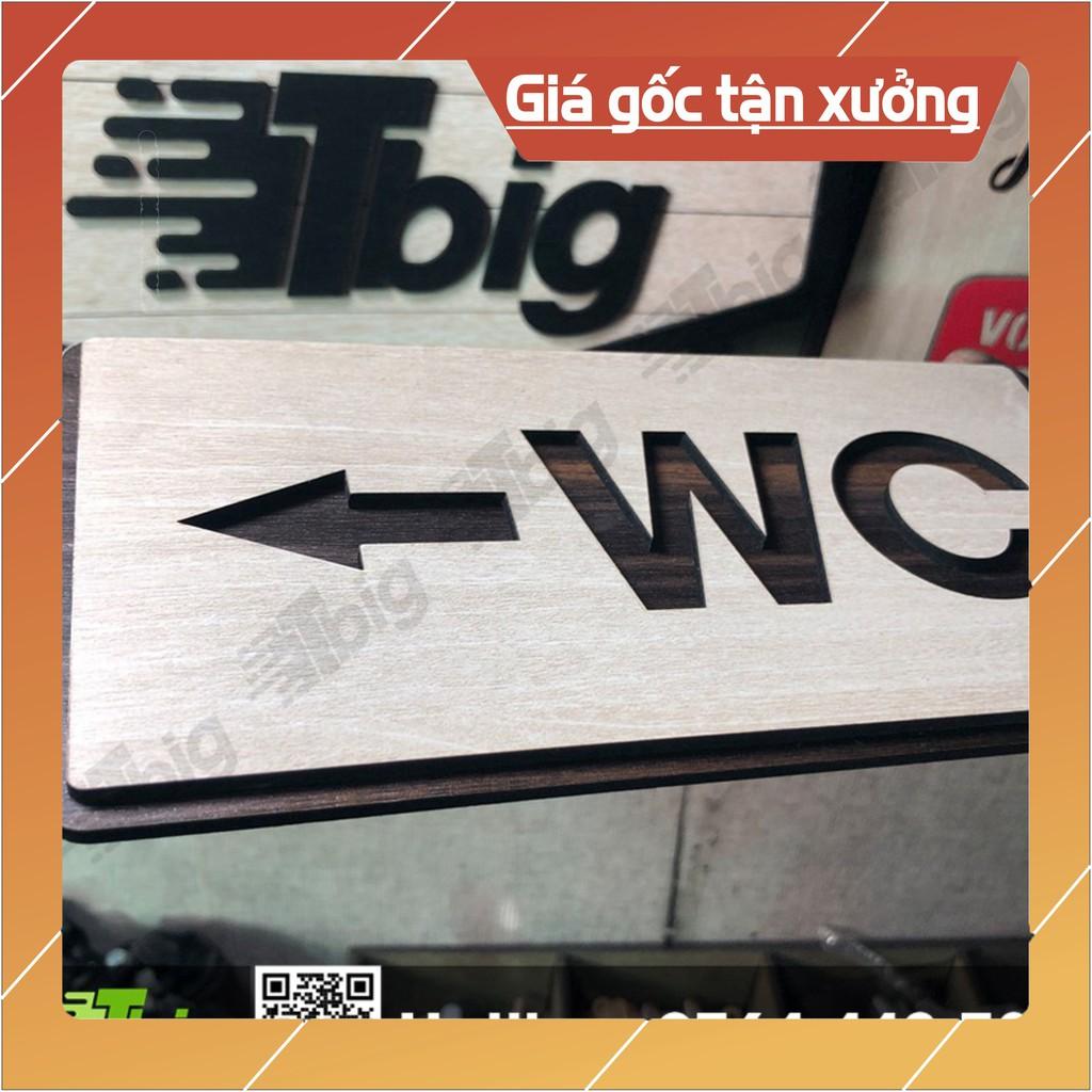 Bảng chỉ hướng WC bằng gỗ