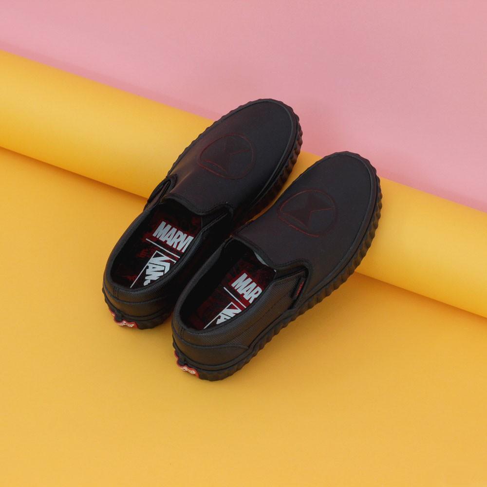 Giày sneakers Vans Slip-On Marvel - Black Widow VN0A38F7U7K