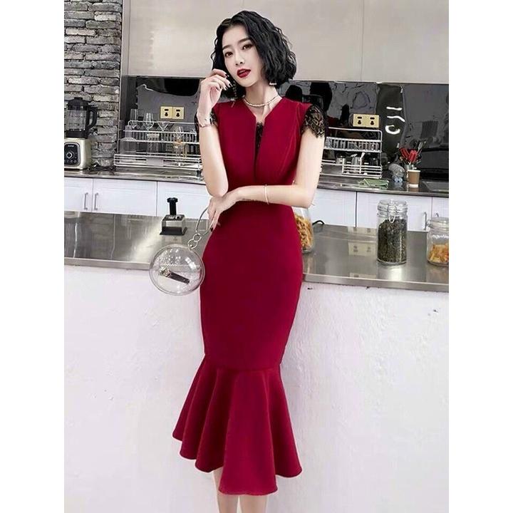 Đầm Body Đuôi Cá Tôn Dáng, Thiết Kế Phối Ren Cao Cấp, Sắc Đỏ Rạng Ngời