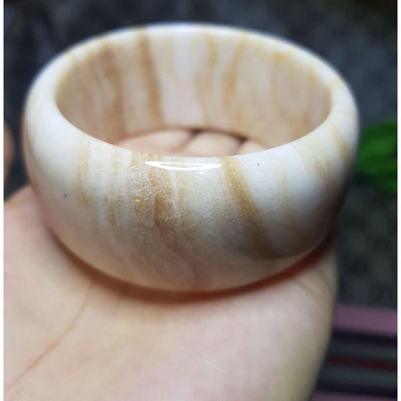 Vòng tay đá tự nhiên Yên Bái bản to
