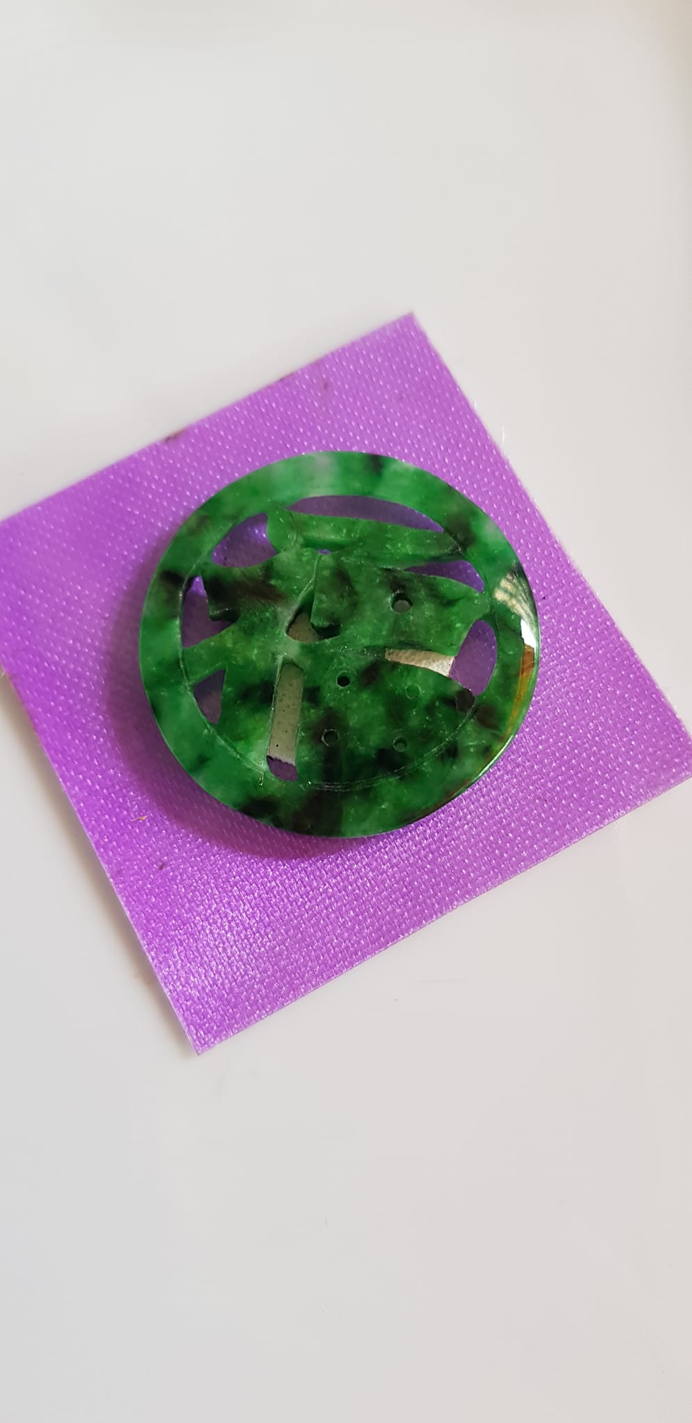 Mặt dây chuyền Nữ Chữ Phúc hay Chữ Phước Chất liệu đá cẩm thạch tự nhiên Size vừa đk 28mm x dầy 2mm Nữ về bọc Vàng lên đeo với dây chuyền của mình vừa đẹp vừa tốt mang chữ Phúc luôn bên mình ý nghĩa phúc đức ạ