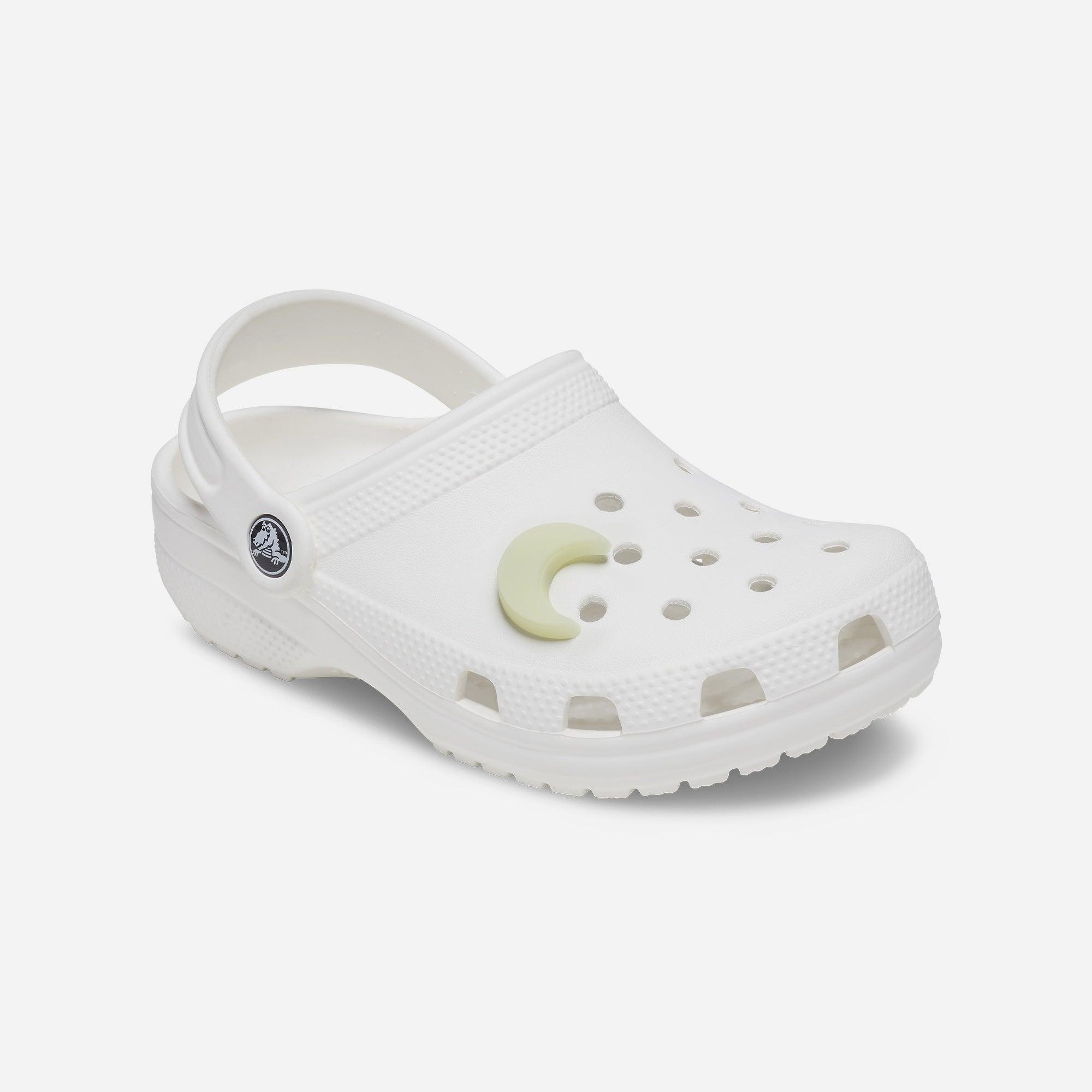 Huy hiệu jibbitz Crocs Glow In The Dark Crescent Moon - 10012446