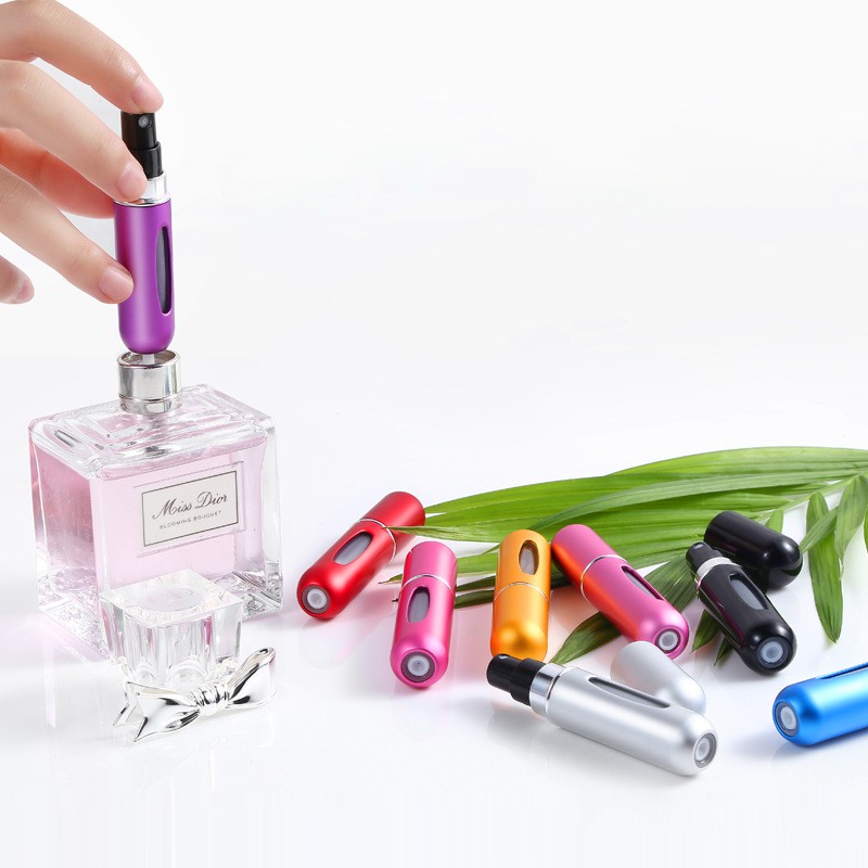 Lọ chiếc dung dịch nước hoa 5ml phun sương nhỏ gọn tiện dụng PaKaSa ( màu ngẫu nhiên)