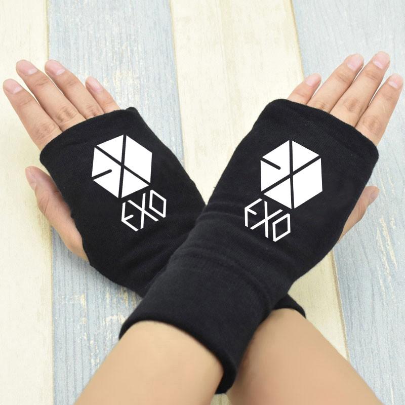 Găng tay EXO xỏ ngón, co giãn freesize