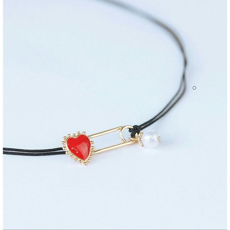 Vòng tay tim đỏ