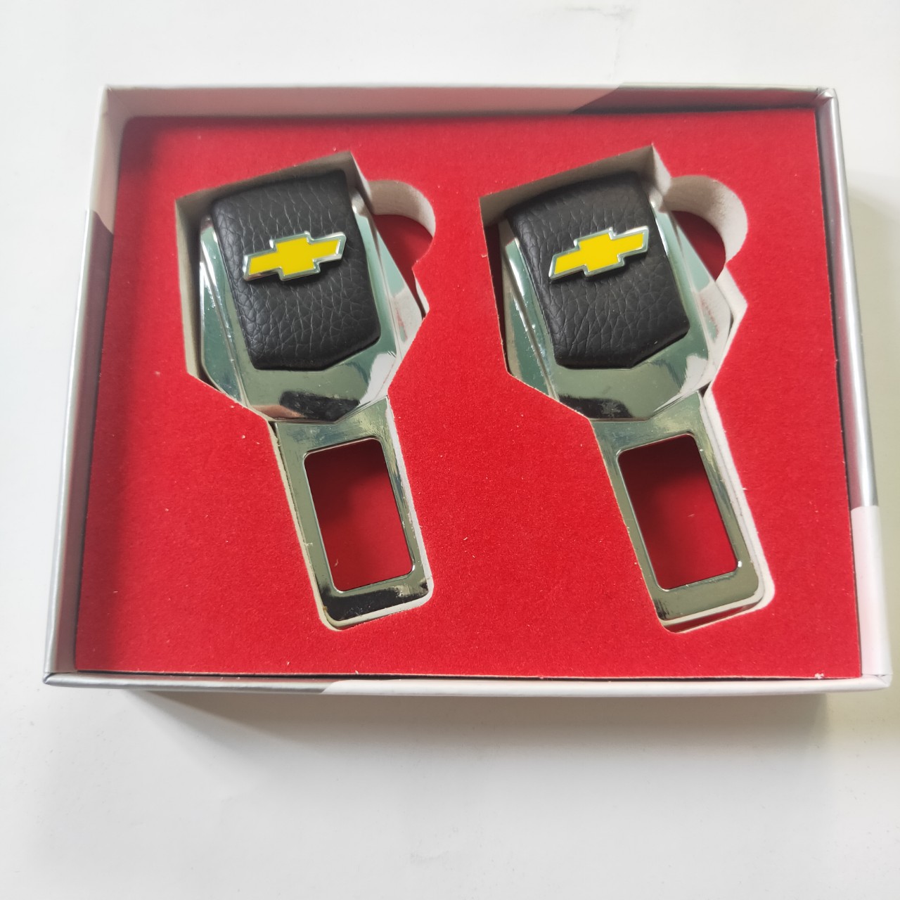 Bộ 2 Chốt ngắt tiếng kêu, chốt cài Khóa dây an toàn Ô tô Chevrolet