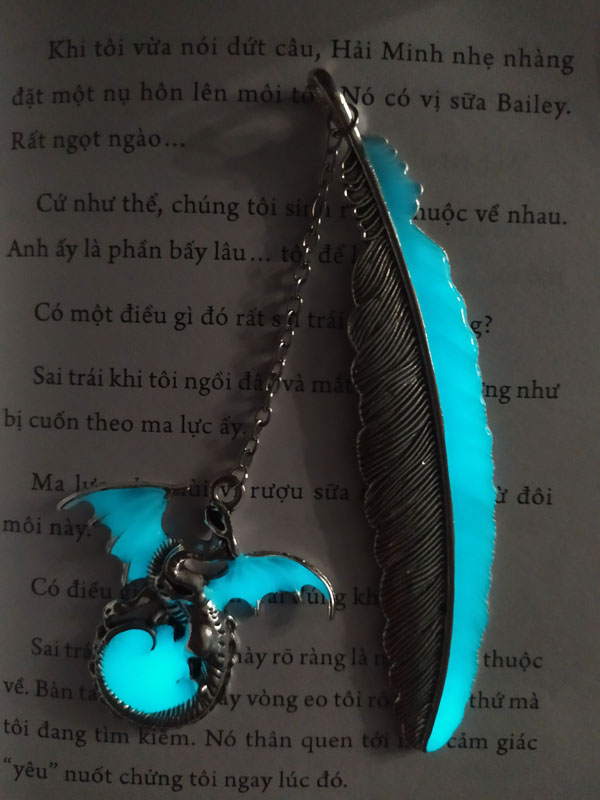 Bookmark dạ quang Rồng