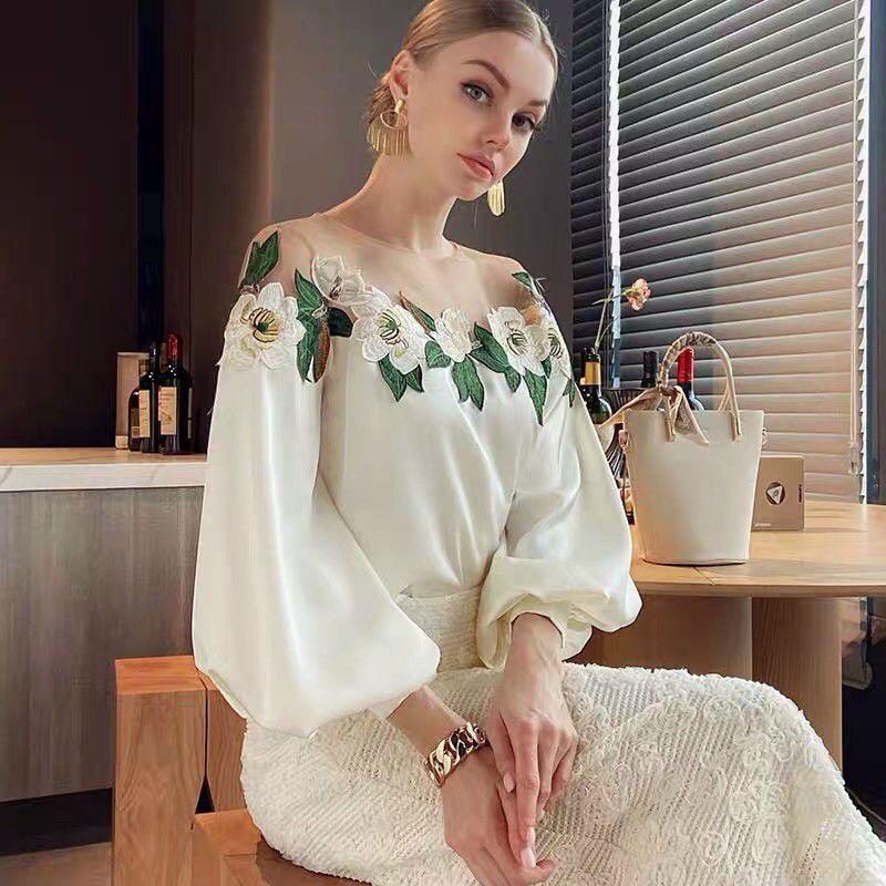 ÁO LỤA VAI LƯỚI THÊU HOA