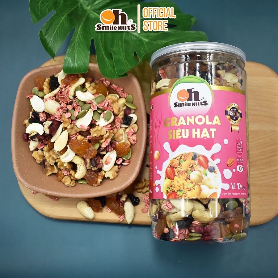 Granola Ngũ Cốc Siêu Hạt Smilenuts vị Dâu hủ 450g - Gồm Hạnh Nhân bóc vỏ, Nho khô, Óc Chó, Yến Mạch, Hạt điều, Nhân bí xanh và Mật ong _ Ngũ cốc ăn kiêng Granola vị Dâu