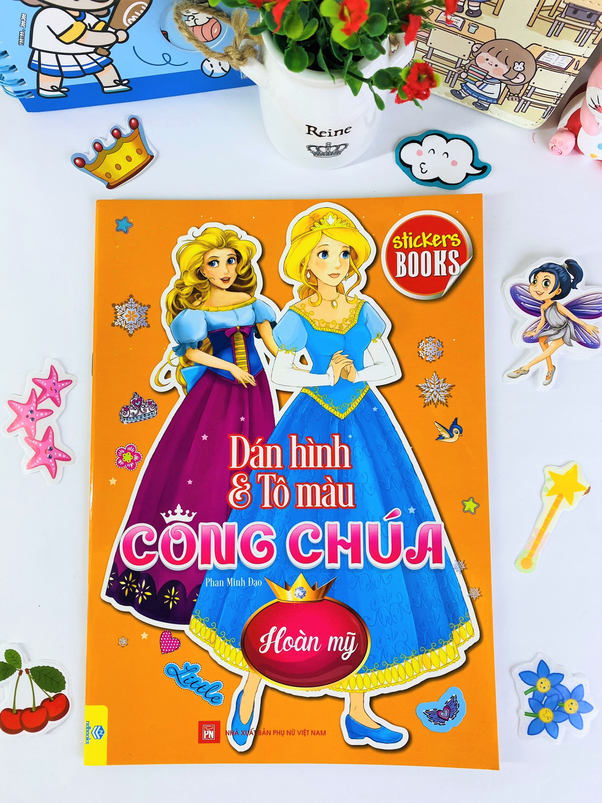 Sách - Combo 6 cuốn Dán hình và tô màu Công Chúa - ndbooks