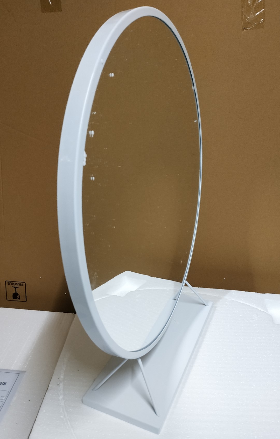 Gương Để Bàn Trang Điểm Kiểu Dáng Tròn Hiện Đại