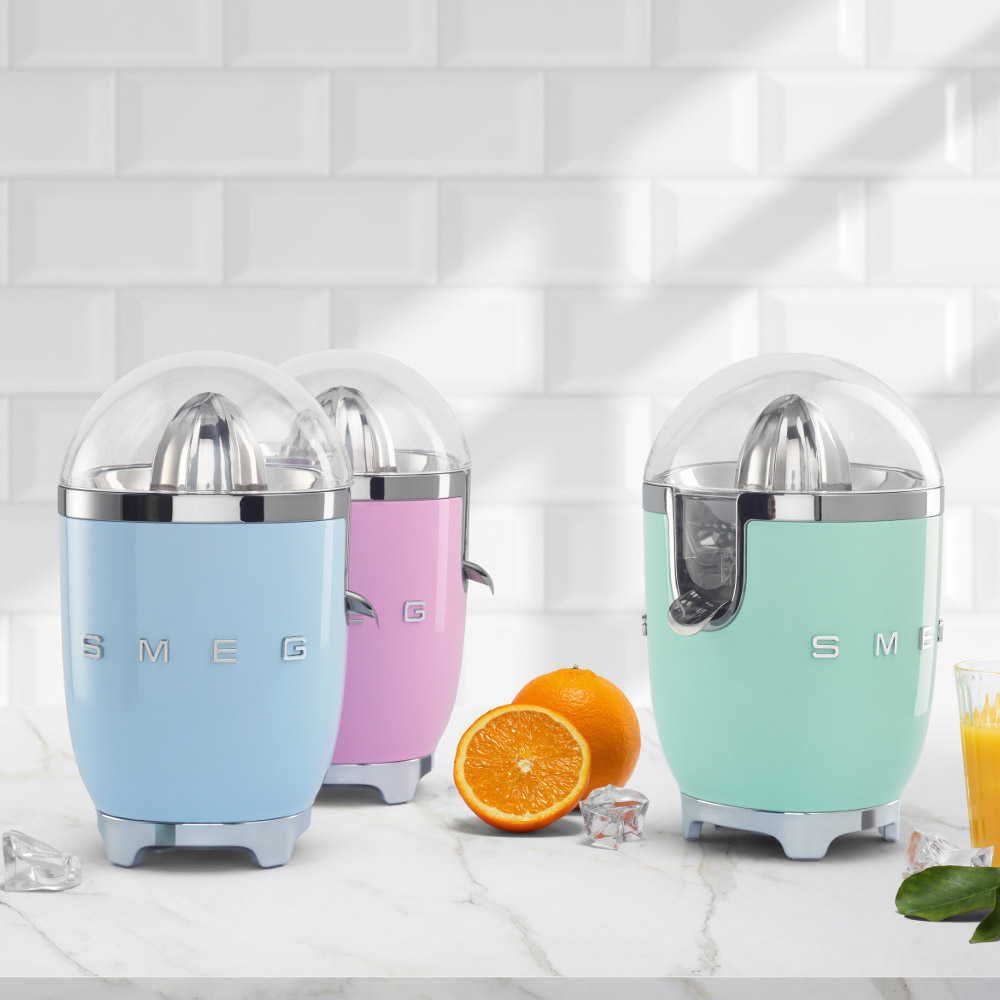 Máy vắt cam Smeg màu xanh CJF01PBEU - Hàng chính hãng