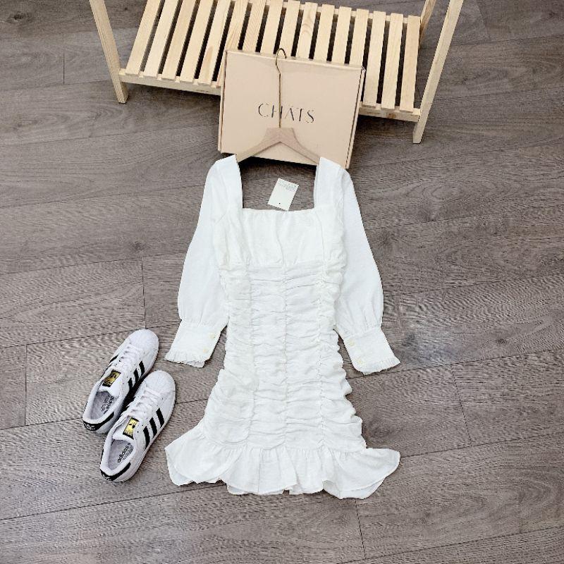 Váy trắng rúm cổ vuông đuôi cá