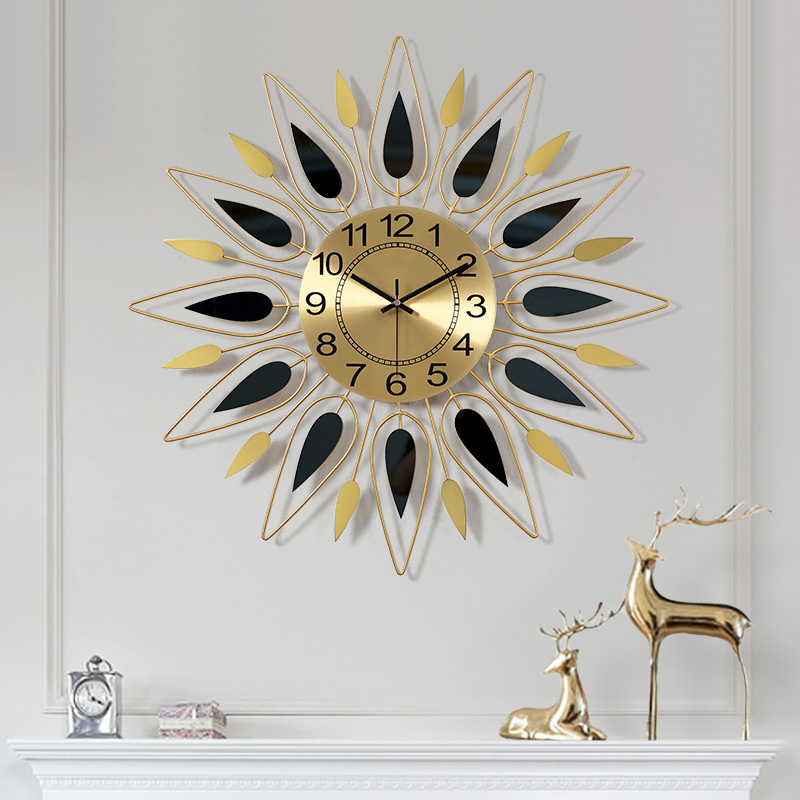 Đồng hồ treo tường hợp kim sơn tĩnh điện tạo hình bông hoa mang tính nghệ thuật dùng để trang trí nhà mang phong cách hiện đại và tân cổ điển