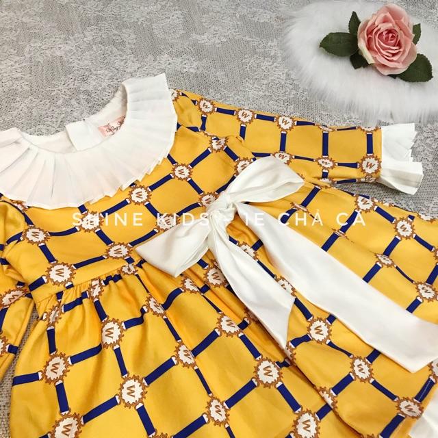 Váy vàng M cổ bèo trắng cho bé