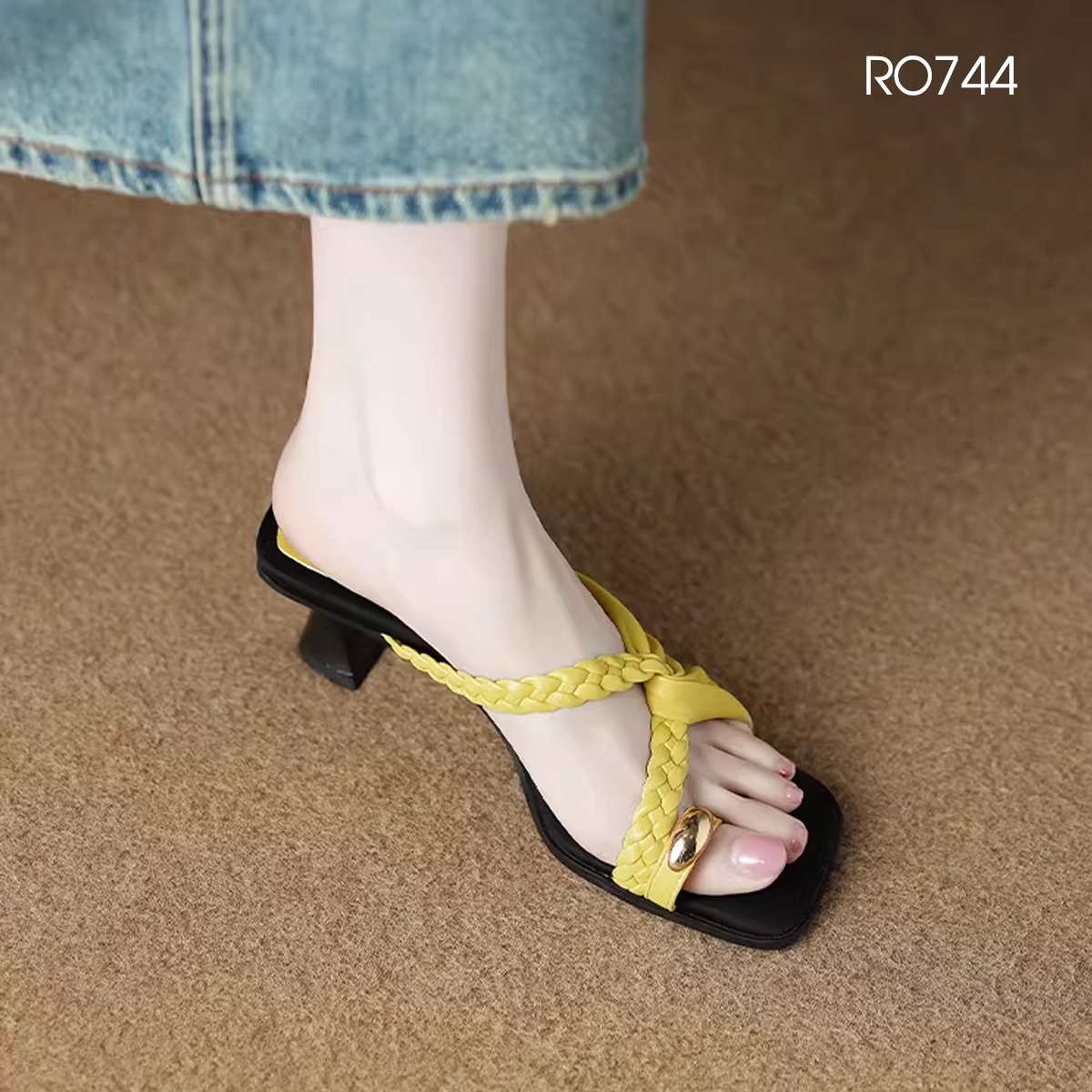 Dép nữ quai chéo xỏ ngón ROSATA RO744 - 7p - Đen vàng - BKSTORE - HÀNG VIỆT NAM