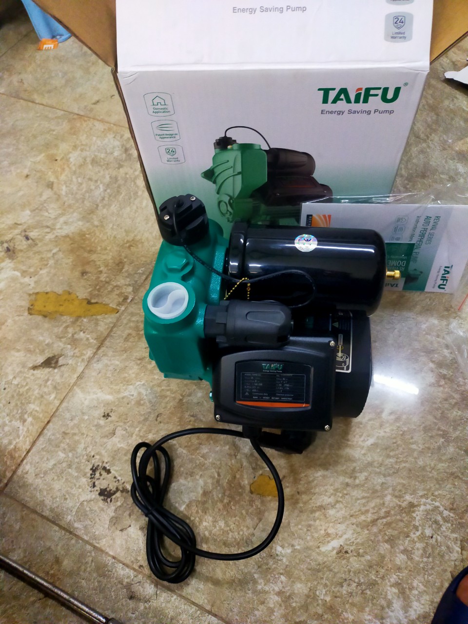 Máy bơm nước tăng áp thông minh TAIFU 370w