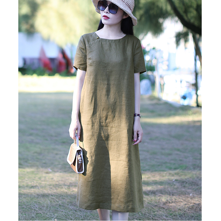 Đầm suông linen xanh rêu cổ vuông ArcticHunter, thời trang xuân hè 2021