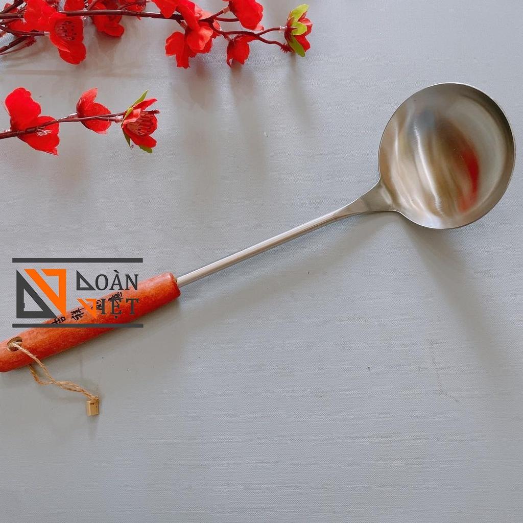 Vá , sạn , sạn lỗ - Inox dày, cán gỗ đẹp chắc chắn - Kiểu dáng sang trọng - Đồ dùng nhà bếp, nấu ăn