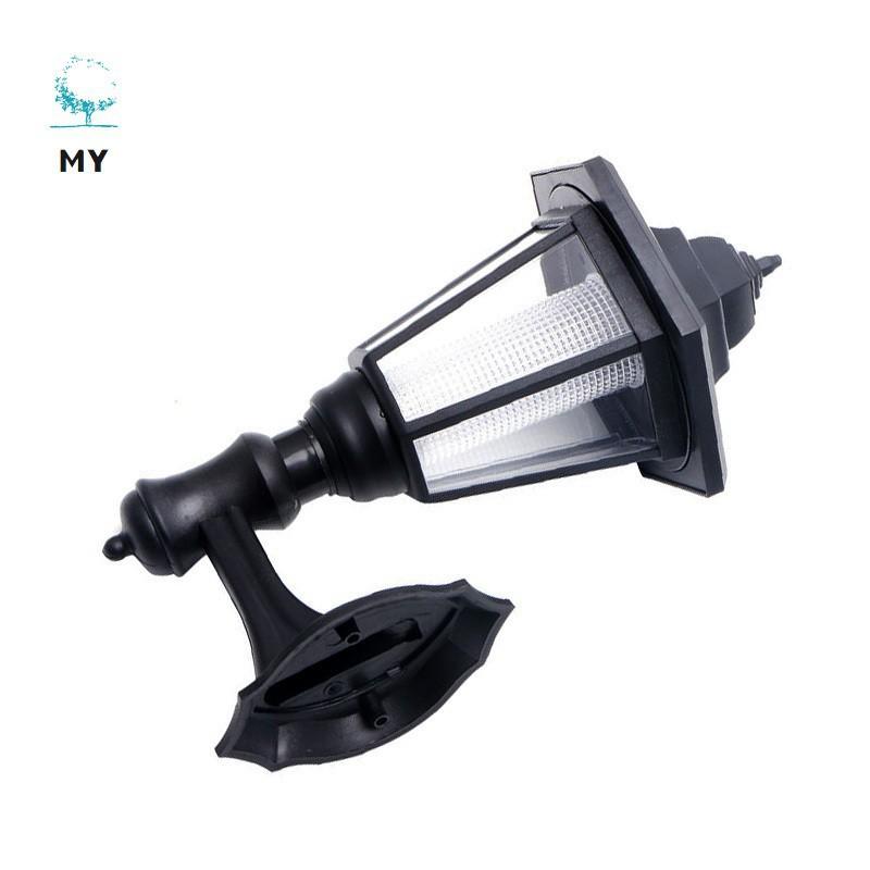 Đèn LED năng lượng mặt trời chống nước gắn tường trang trí
