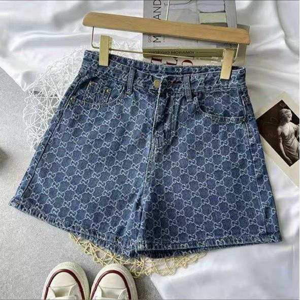 Quần Short Nữ – Quần Đùi Jean Xanh GC – Chất Jean Dày Đẹp Size S,M,L (kèm ảnh thật)