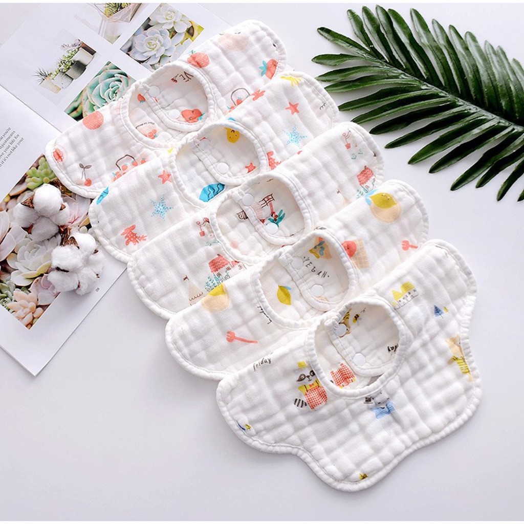 Set 2 khăn yếm xô nhăn 2 mặt cổ tròn 4 lớp xoay 360 độ có cúc bấm cho bé