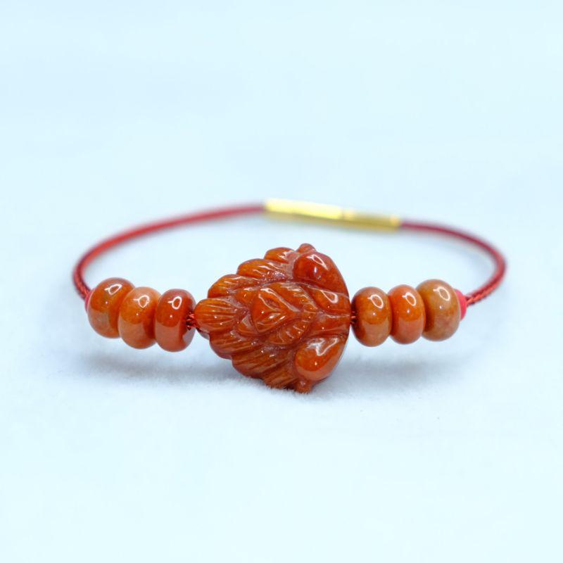 Vòng tay hồ ly và điếu cam UPCARA