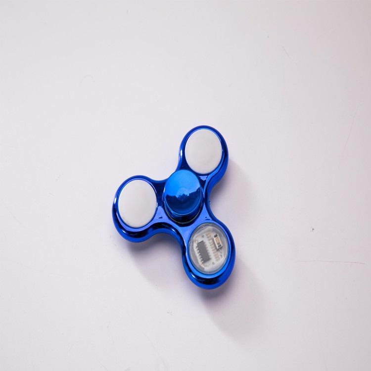 (phát sáng) đồ chơi con quay 3 cánh fidget spinner phát sáng đèn led 7 màu 18 chế độ