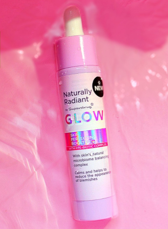 Tinh chất Superdrug Naturally Radiant Glow Skin Perfecting Booster 30ml
