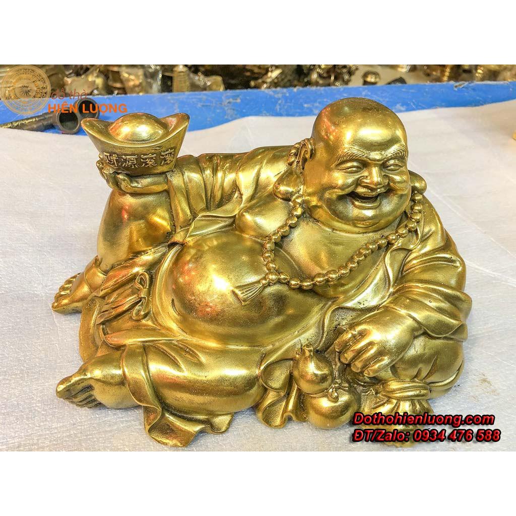 Tượng Di Lạc Nằm Cầm Thỏi Vàng Túi Tài Lộc Bằng Đồng Thau