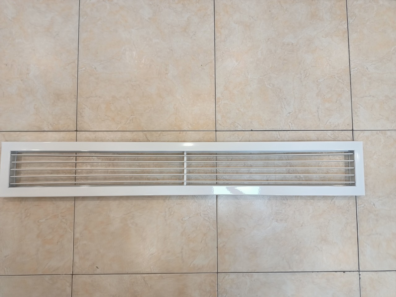 cửa gió nan bầu dục 1000x 150mm cửa gió hồi điều hòa âm trần, cửa gió nhôm