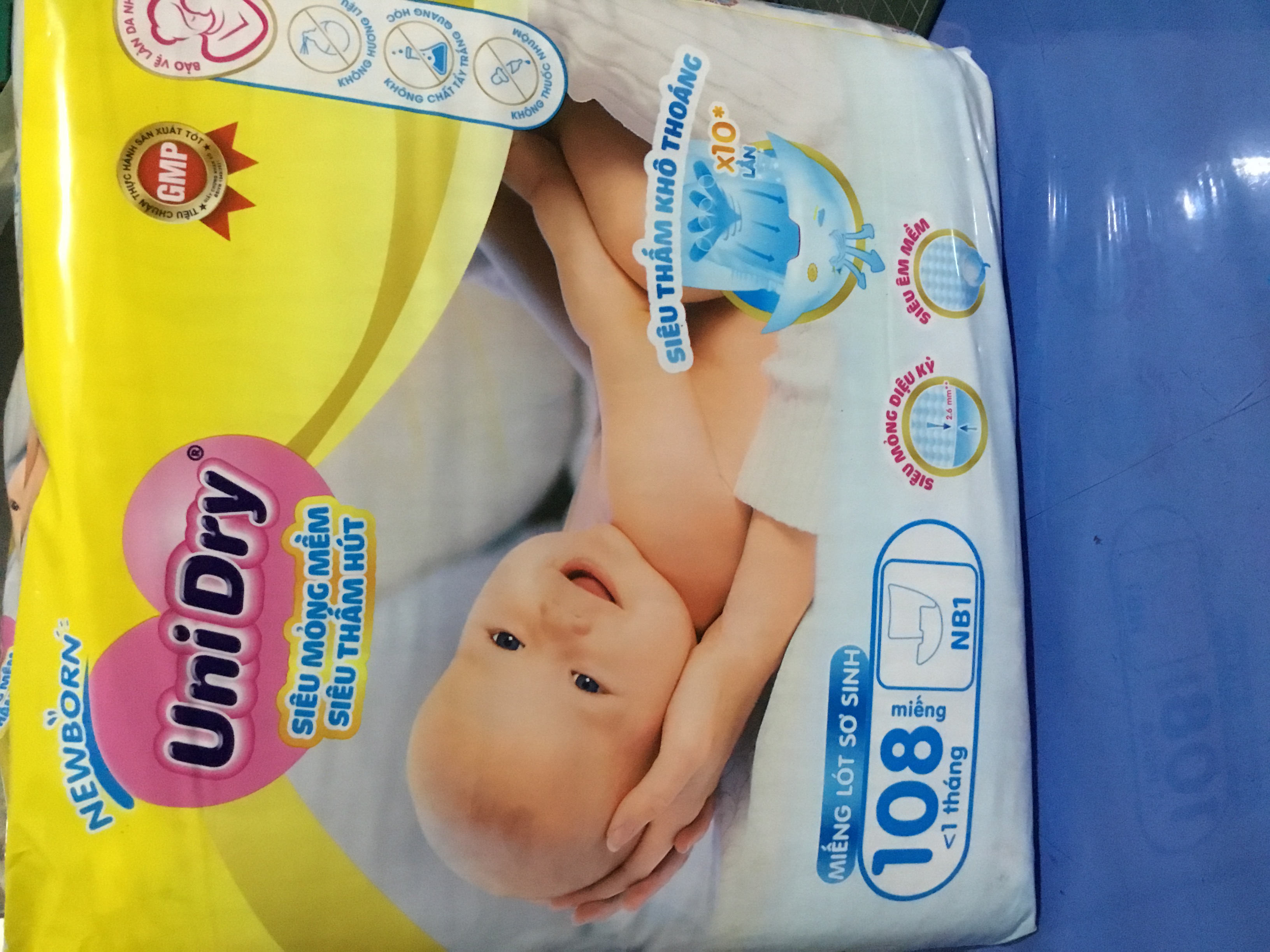 Sỉ Miếng Lót Sơ Sinh Unidry NB1 108 Miếng- Miếng Lót Sơ Sinh Unidry Newborn 1 108 Miếng- Date luôn mới