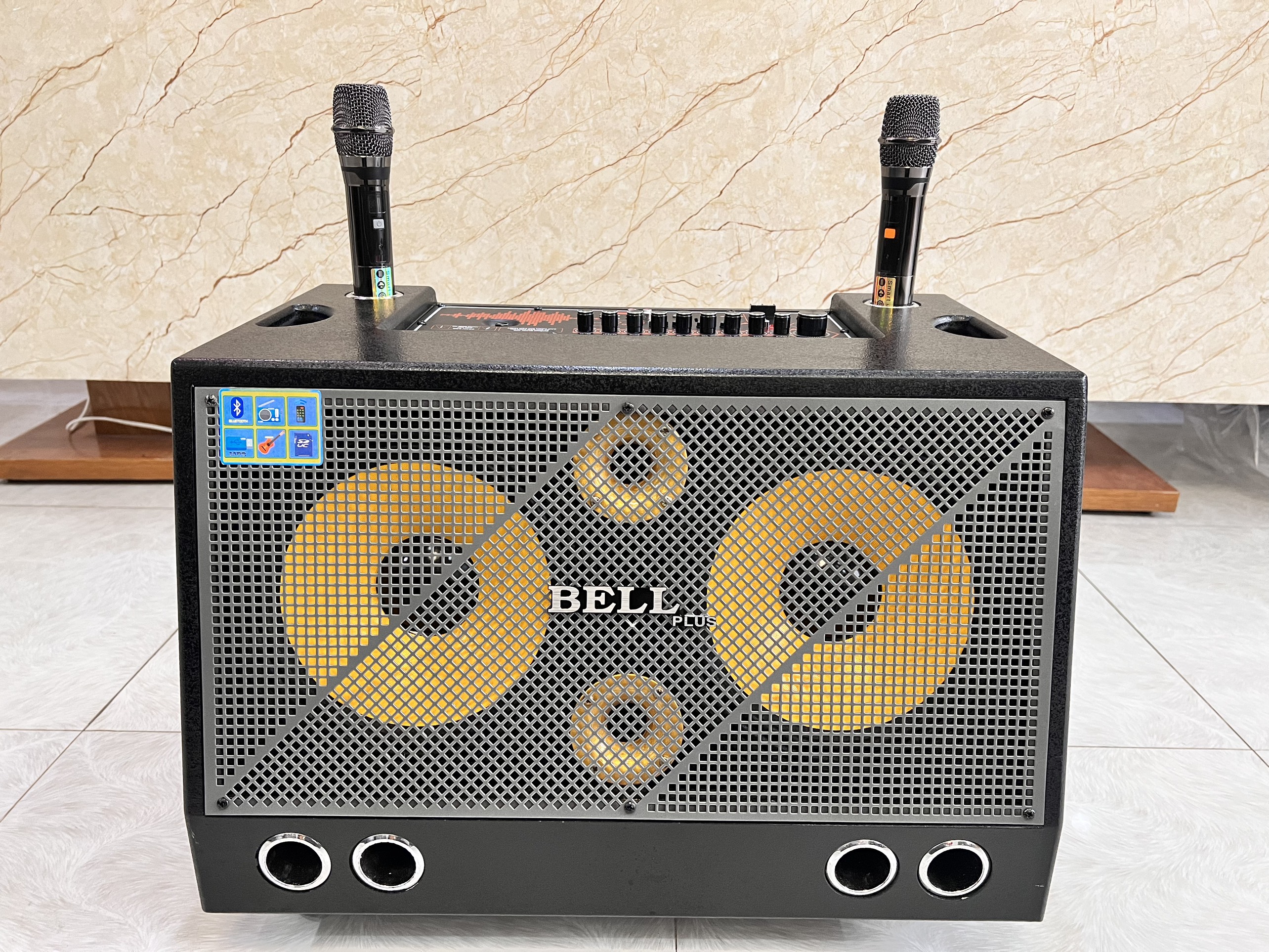 LOA KÉO 25 ĐÔI THÙNG SƠN CAO CẤP SỬ DỤNG 2 BASS ĐÔI 25 VÀ 2 CHÉP KÈN VÀ 2 LOA MID 16 HÀNG MỚI 100%(HÀNG CHÍNH HÃNG)