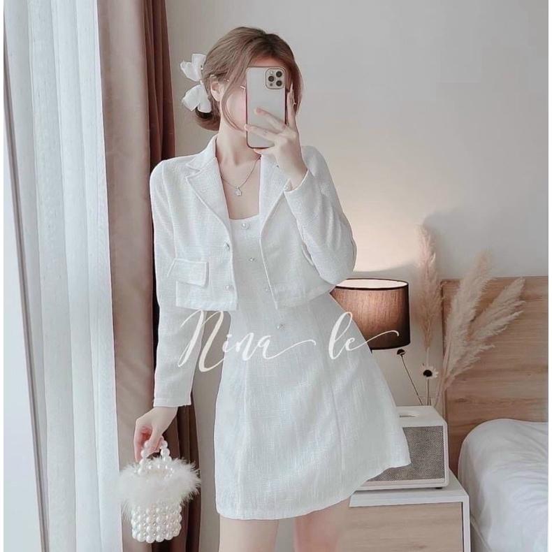 Set đầm hai dây trắng dạ bố với áo khoac croptop đính nút