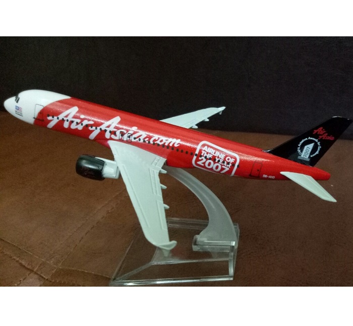 Mô hình máy bay A320 Air Asia 16cm