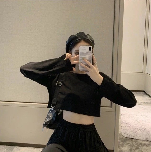 Áo croptop dài tay form rộng trơn