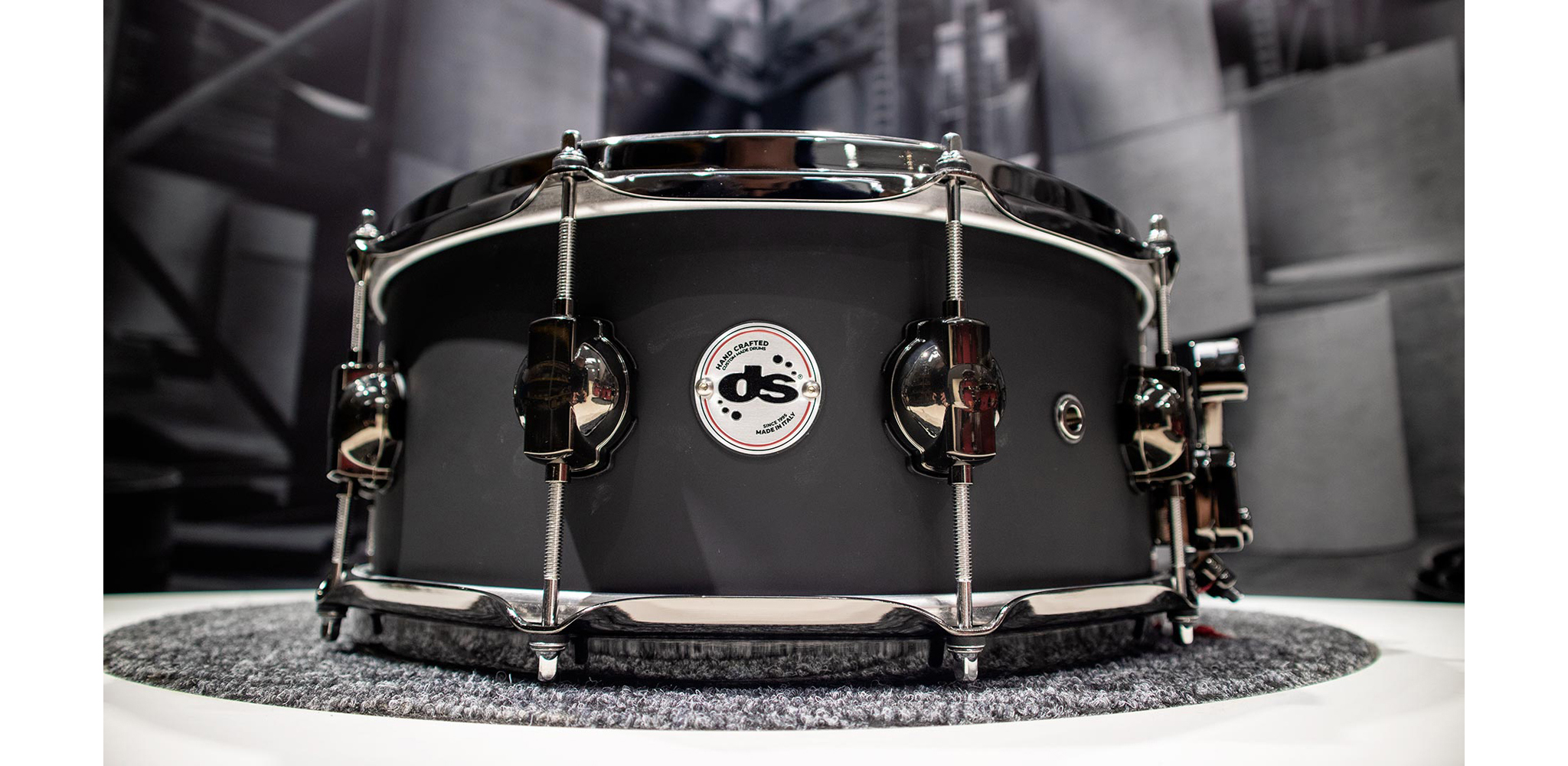 20/85771 Rebel Custom Shop 14&quot;X6&quot; Birch/Mahogany snare - Deep Black SS finish DS DRUM |DS DRUM SD1406BIMAH064-HÀNG CHÍNH HÃNG