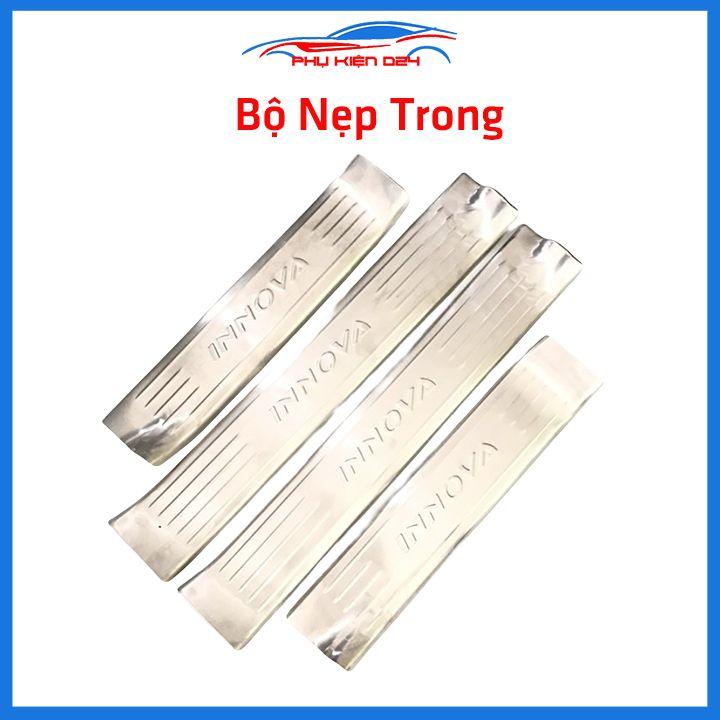 Bộ ốp bậc cửa trong ngoài nẹp bước chân Innova 2017-2018-2019-2020-2021-2022 Inox chống trầy trang trí xe